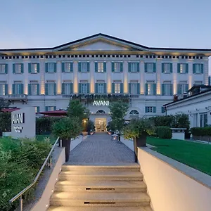 Nh Palazzo Moscova Hotel