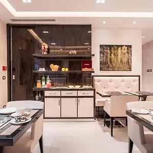Maison Candia Luxury House 3* Rzym